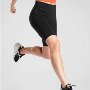 Athleta Velocity 10” short